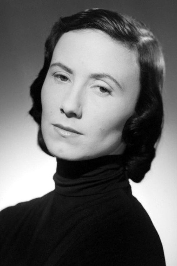 Loleh Bellon's headshot