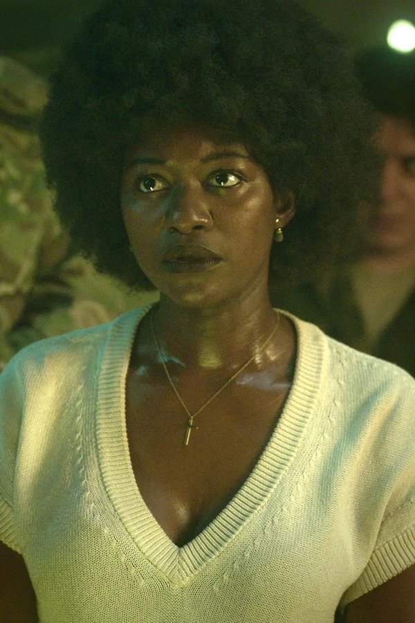 Into the Night – S02E02 – Episodio 2