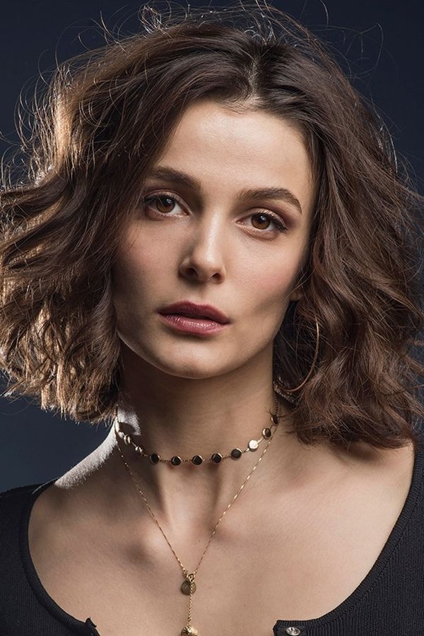 Büşra Develi's headshot