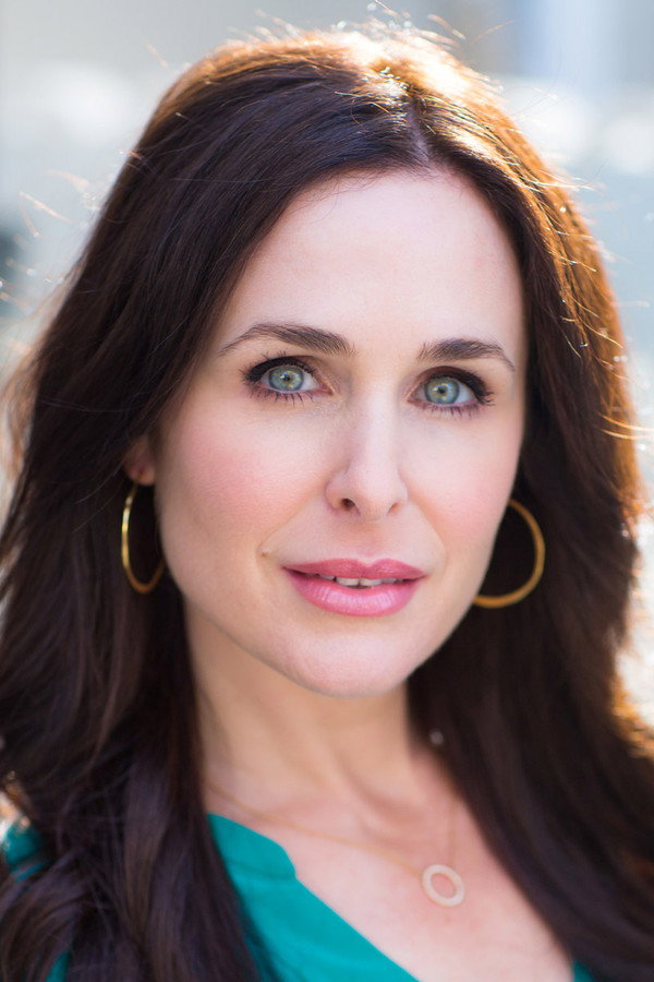 Danielle Bisutti's headshot