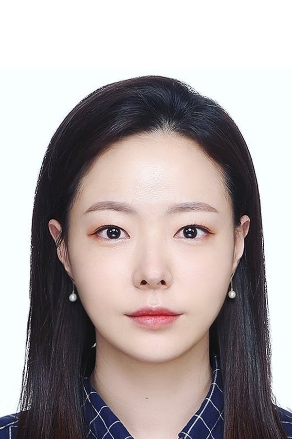 박나은