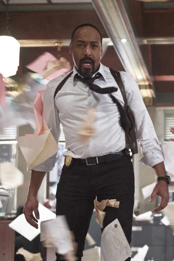 The Flash – S01E15 – Il mago del tempo