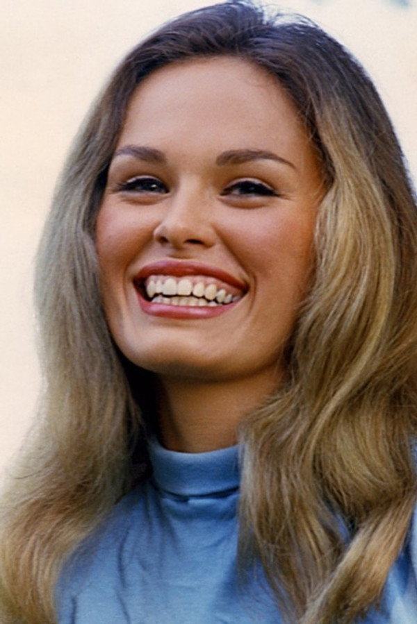 Judith Ridley's headshot
