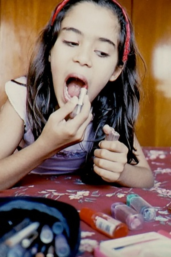 Gabriela Souza's headshot