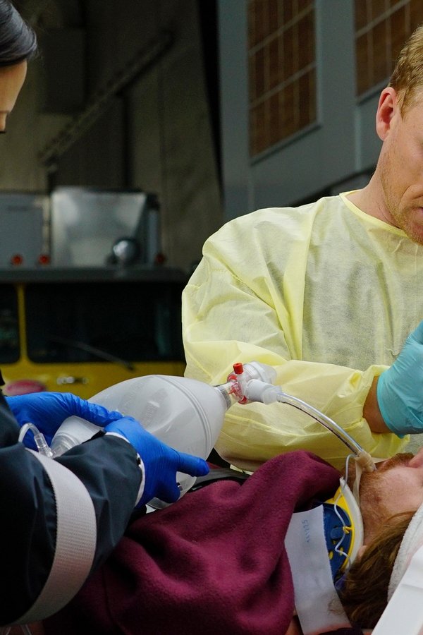 Grey’s Anatomy – S13E15 – Guerra civile