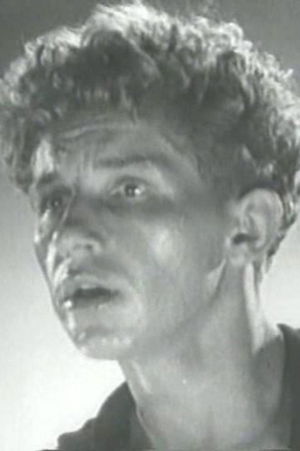 Aleksander Novikov's headshot