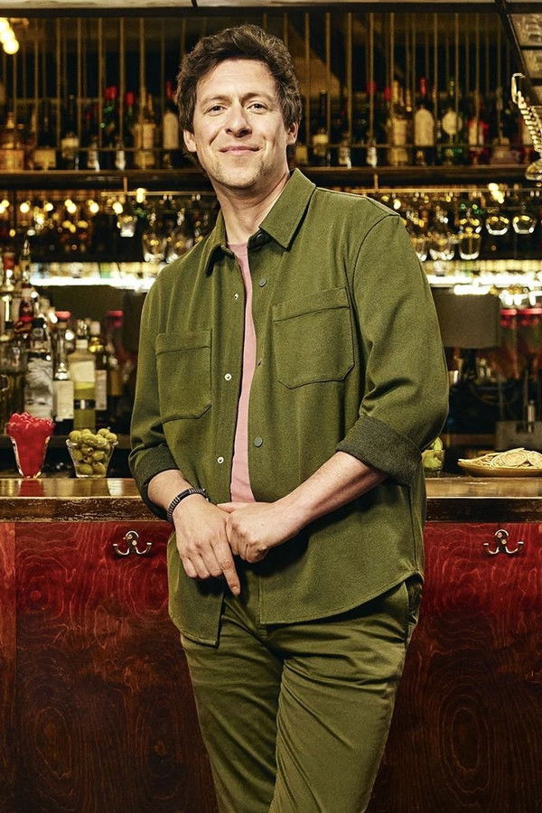 QFR - Au Bar Central (2026) (CA)