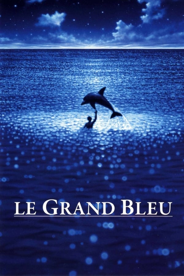 C'est l'histoire de deux apnéistes, Jacques Mayol et Enzo Molinari. Leur aventure commence dans les îles grecques dès les années 50. Gamins, les deux plongeurs se disputent déjà tous les records des profondeurs. Vingt ans plus tard, ils se retrouvent concurrents au même championnat. «Le grand bleu», c'est l'amitié de ces deux hommes, liés définitivement à la mer.