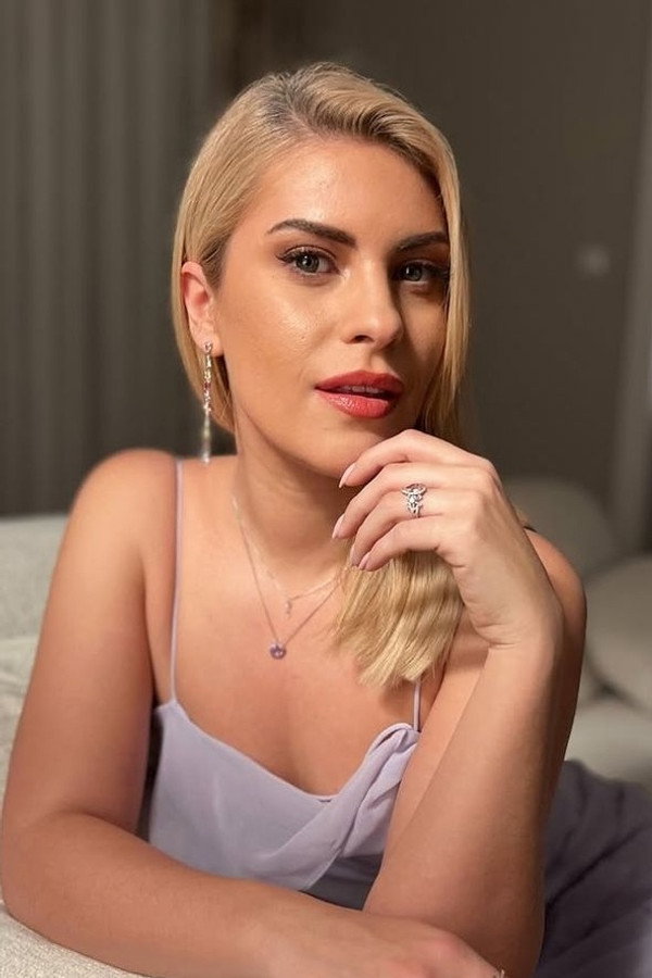 Katarina Baban's headshot