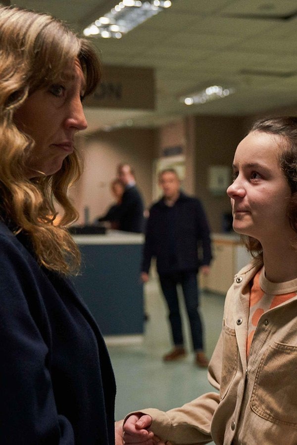 Breeders – Genitori al limite – S03E10 – Episodio 10