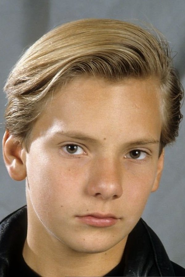 Jadrien Steele's headshot