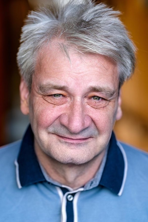 David Edward-Robertson's headshot