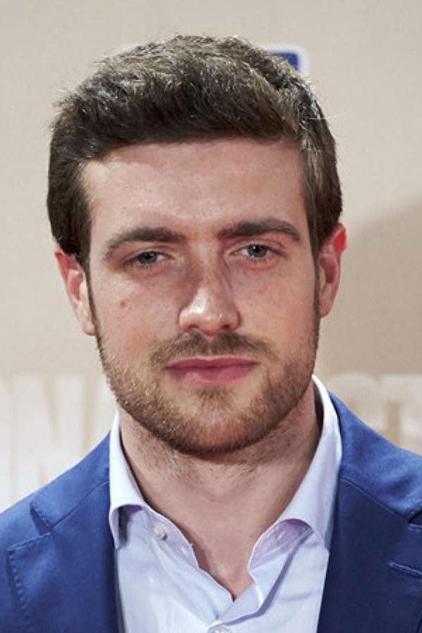 Raúl Mérida's headshot