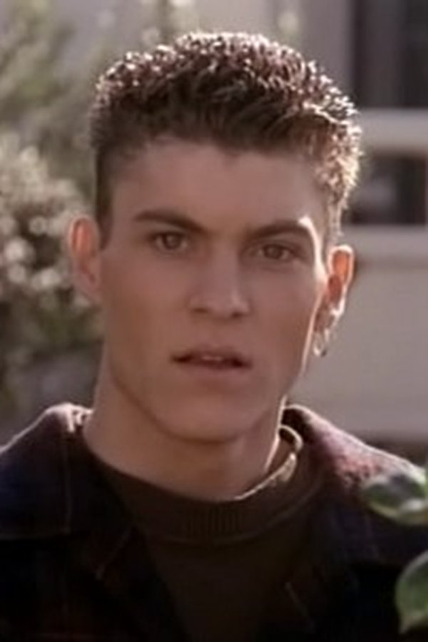 Beverly Hills 90210 – S04E20 – Episodio 20
