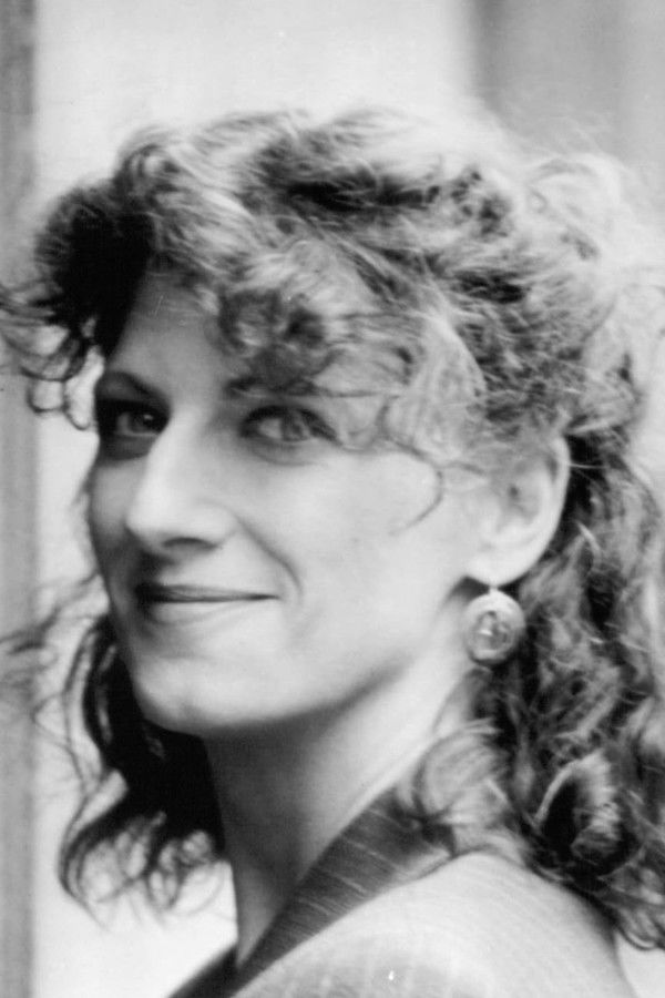 Angela Finocchiaro's headshot