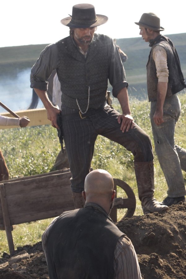 Hell on Wheels – S01E01 – Le rotaie dell’inferno