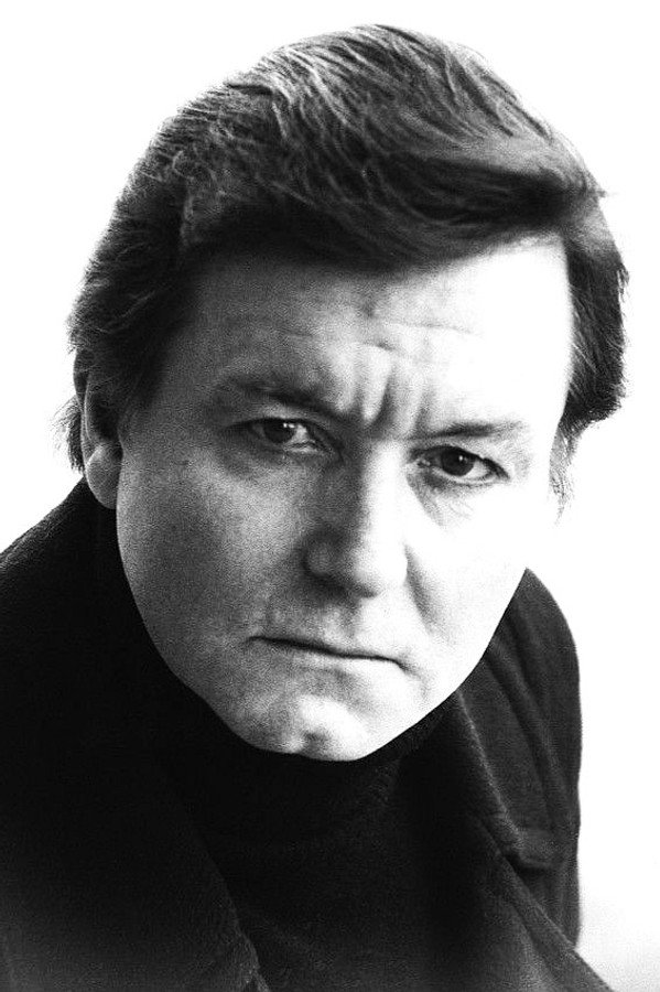 Kenneth Haigh's headshot