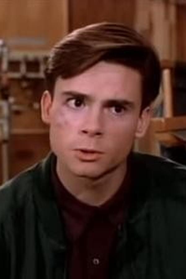 Beverly Hills 90210 – S02E17 – Episodio 17