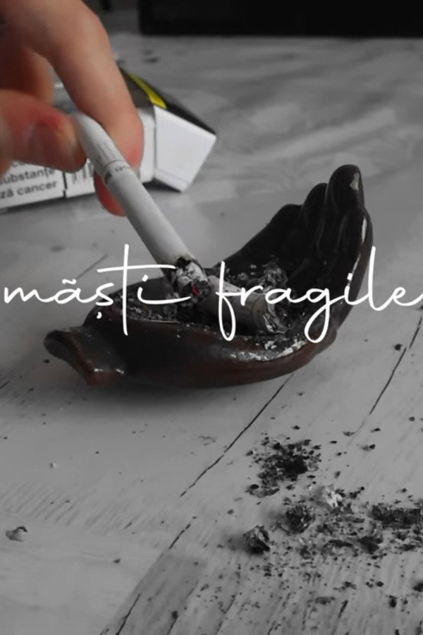 măști fragile