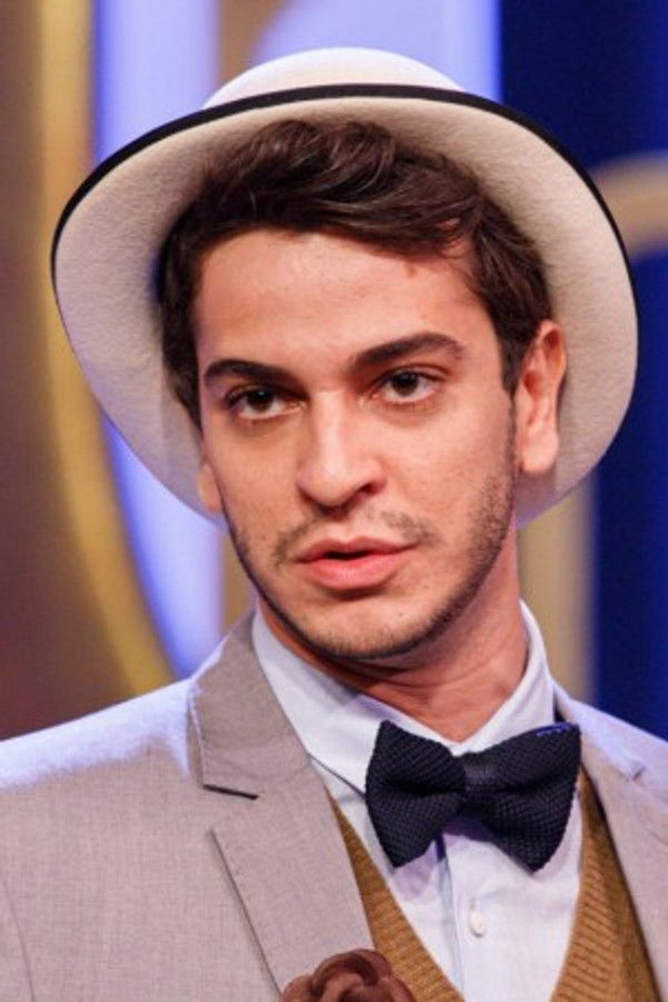 Victor Lamoglia's headshot