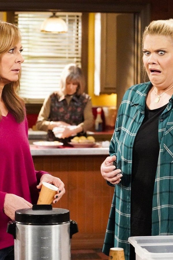 Mom – S07E05 – Falso bacon e un piano per ucciderci tutti