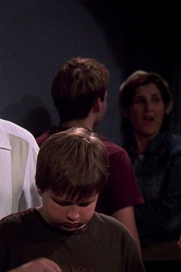 Due uomini e mezzo – S04E09 – Il conto prego