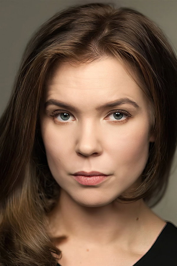 Natalie Burt's headshot