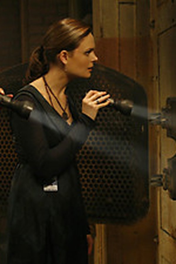 Bones – S03E06 – Chiunque ma non uno di noi