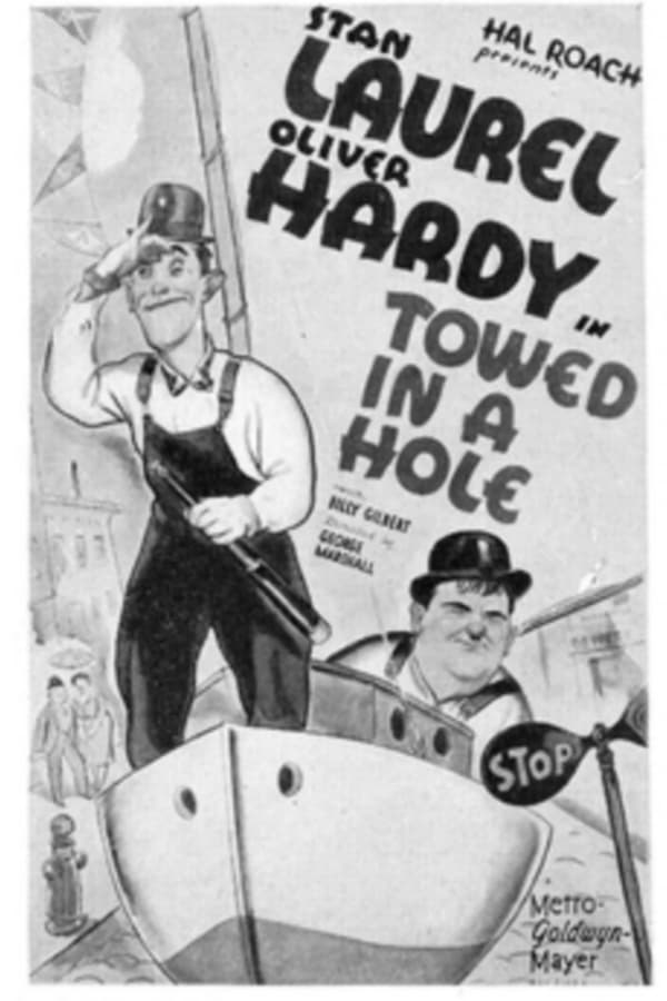 EN - Laurel and Hardy: Towed in a Hole  (1932)