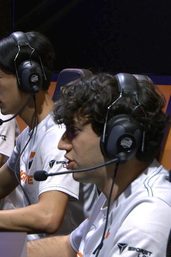 Players – S01E09 – Episodio 9