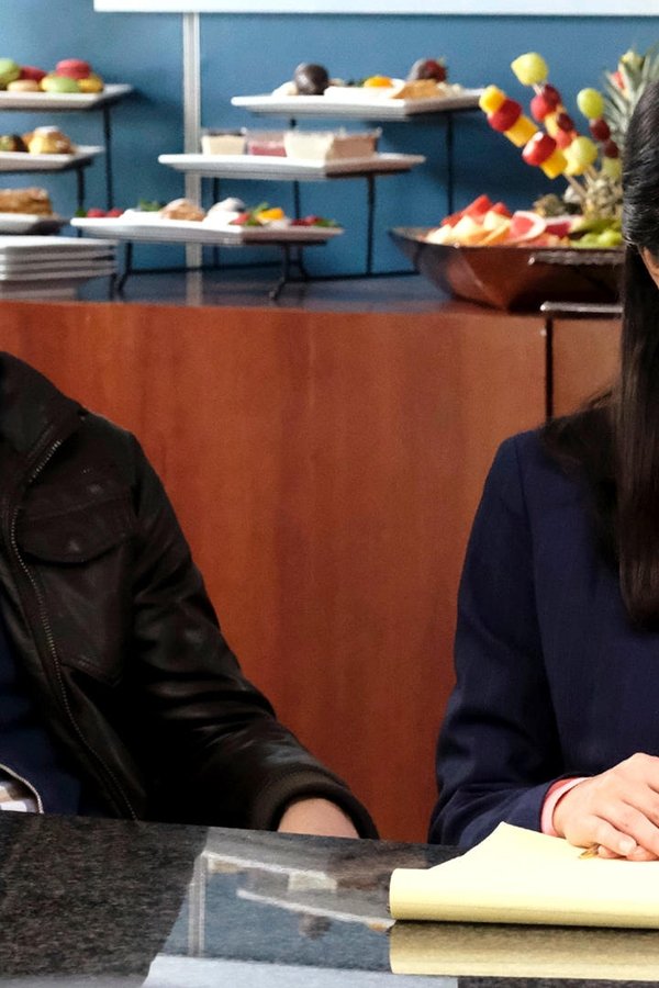 Brooklyn Nine-Nine – S06E08 – Episodio 8