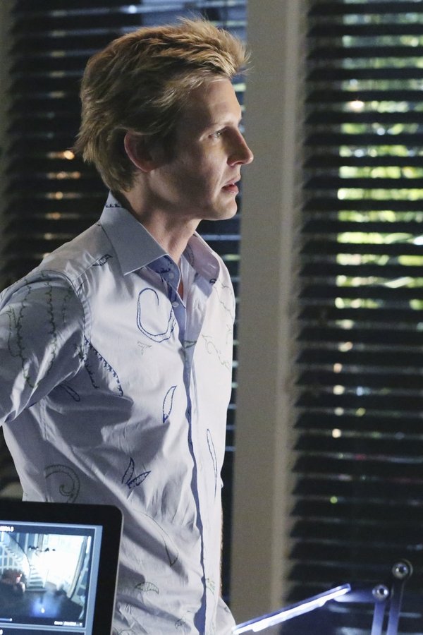 Revenge – S04E07 – Imboscata
