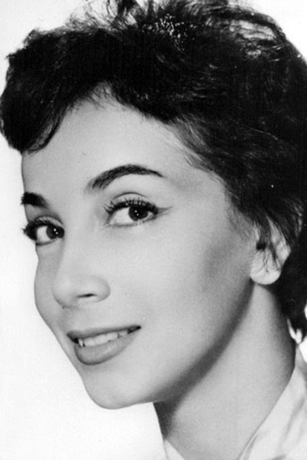 Andréa Parisy's headshot