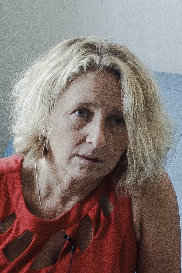 Doris Hall's headshot