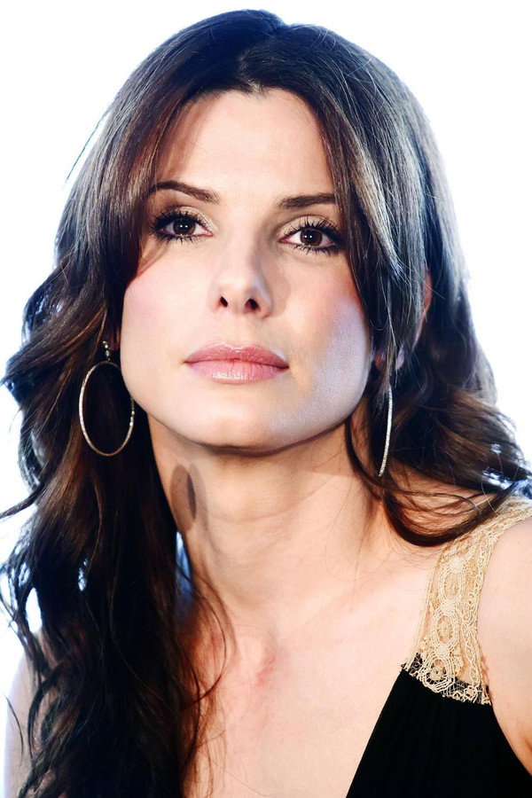 Sandra Bullock's headshot
