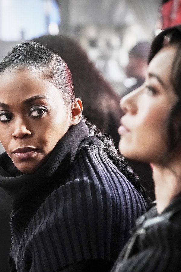 Black Lightning – S03E13 – Il libro della Markovia: Capitolo quarto: Missione di salvataggio