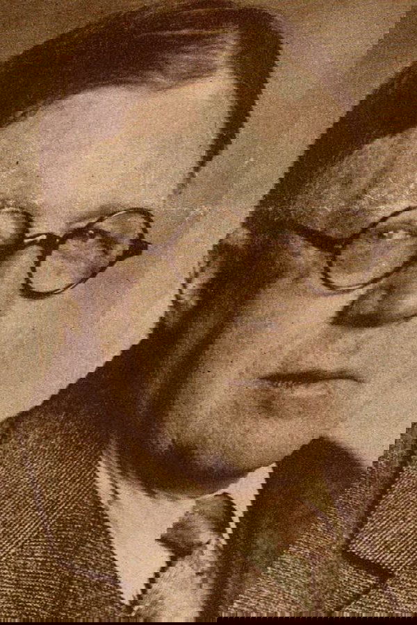 Owen Davis