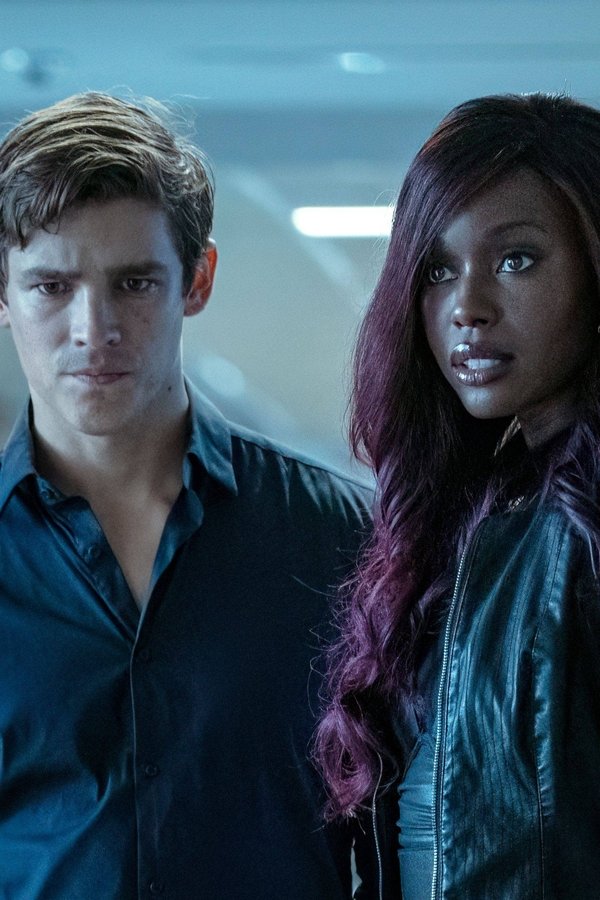 Titans – S04E05 – Un uomo all’interno
