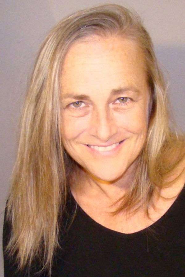 Gina Stewart's headshot