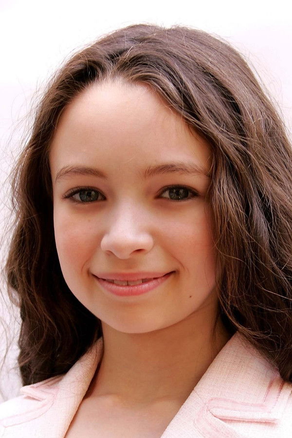 Jodelle Ferland's headshot