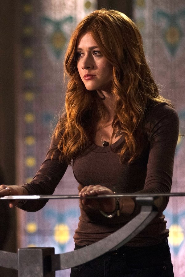 Shadowhunters – S03E08 – Una camminata nell’oscurità