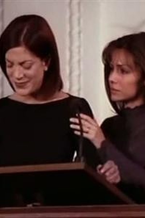 Beverly Hills 90210 – S10E17 – Episodio 17