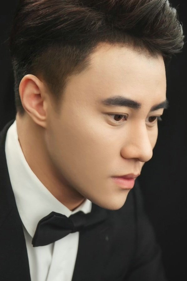 毛小星's headshot