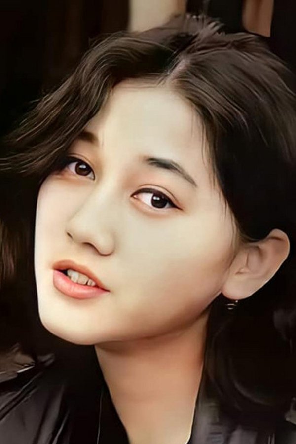 Nike Ardilla's headshot