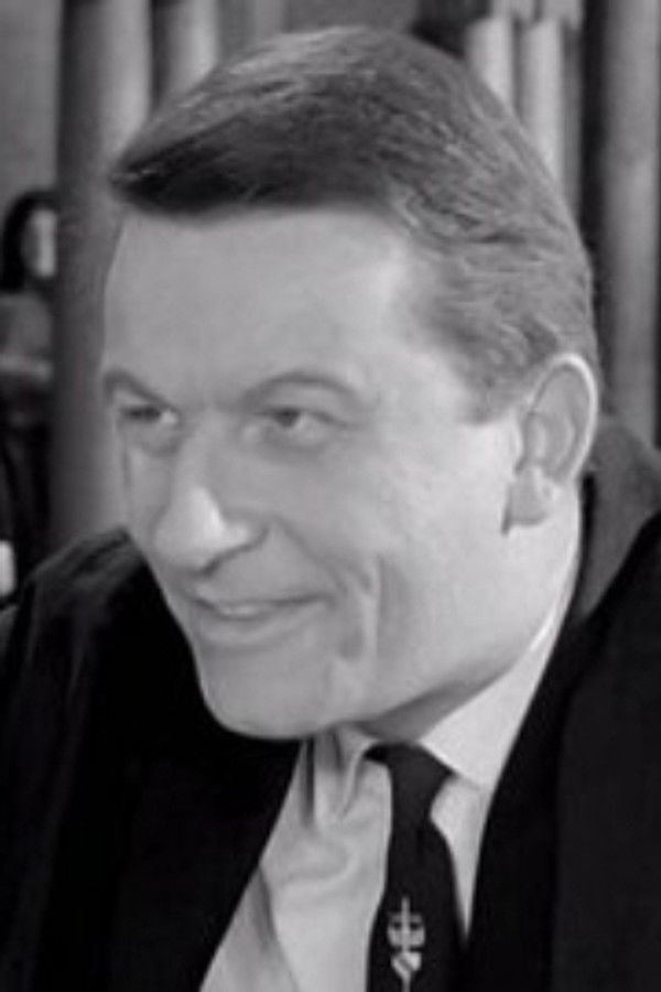 John Ringham's headshot