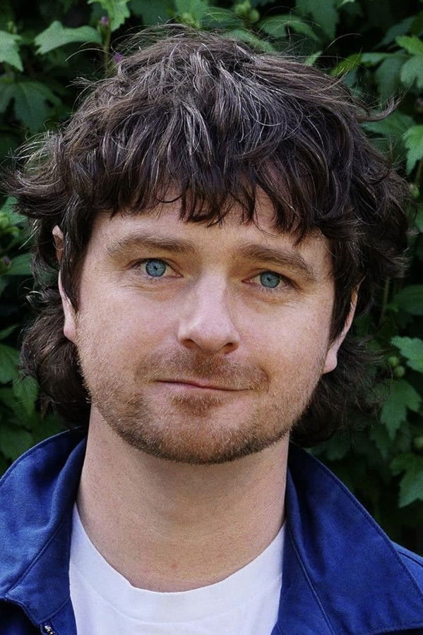 Michael Shanks's headshot