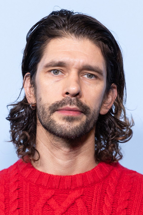 Ben Whishaw's headshot