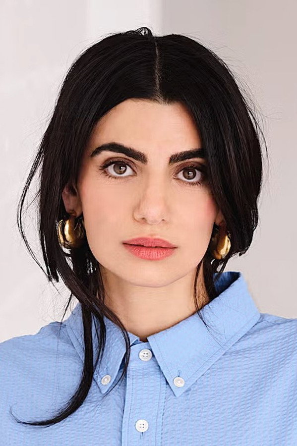 Claudia Doumit's headshot