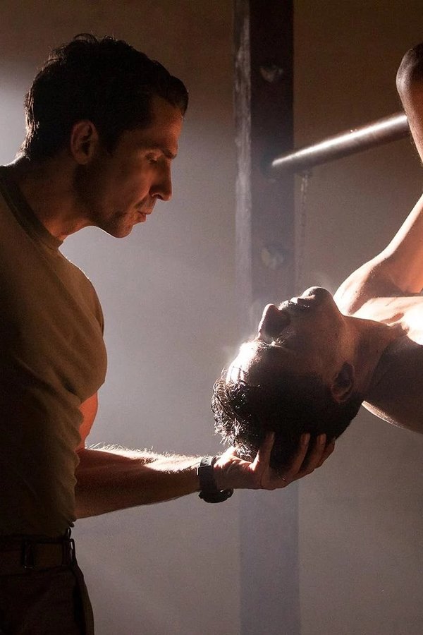 Narcos – S01E04 – Il palazzo in fiamme