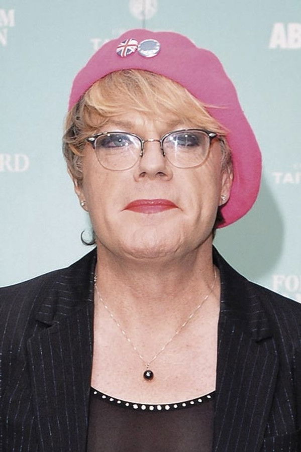 Eddie Izzard's headshot
